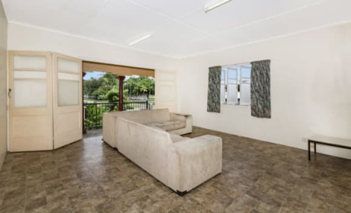 Mosman block of apartments hits the market